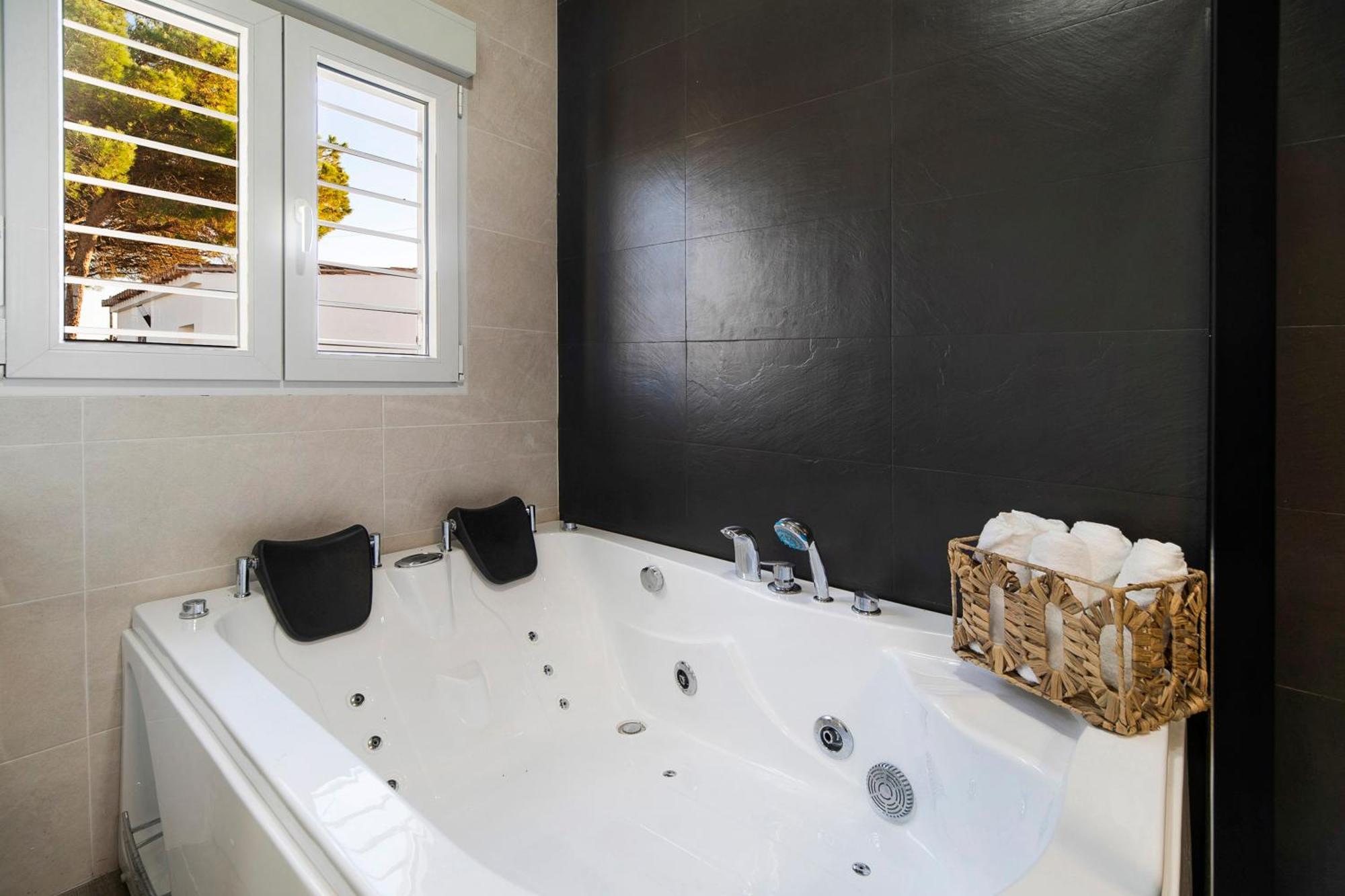 צ'יקלנה דה לה פרונטרה Villa Magnolia Chiclana מראה חיצוני תמונה